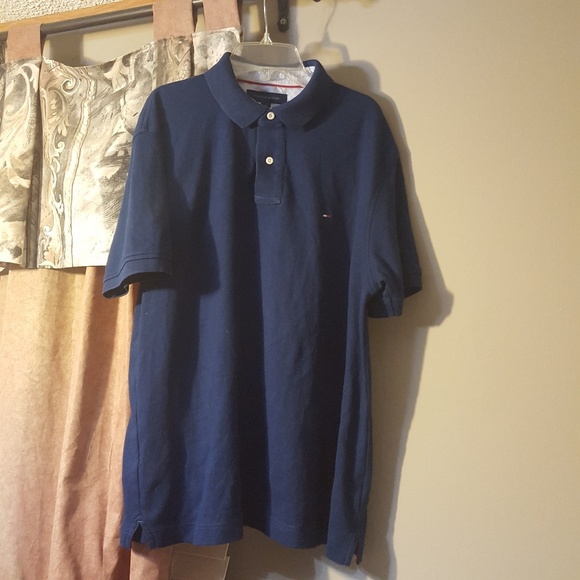 Polo - Picture 2 of 2